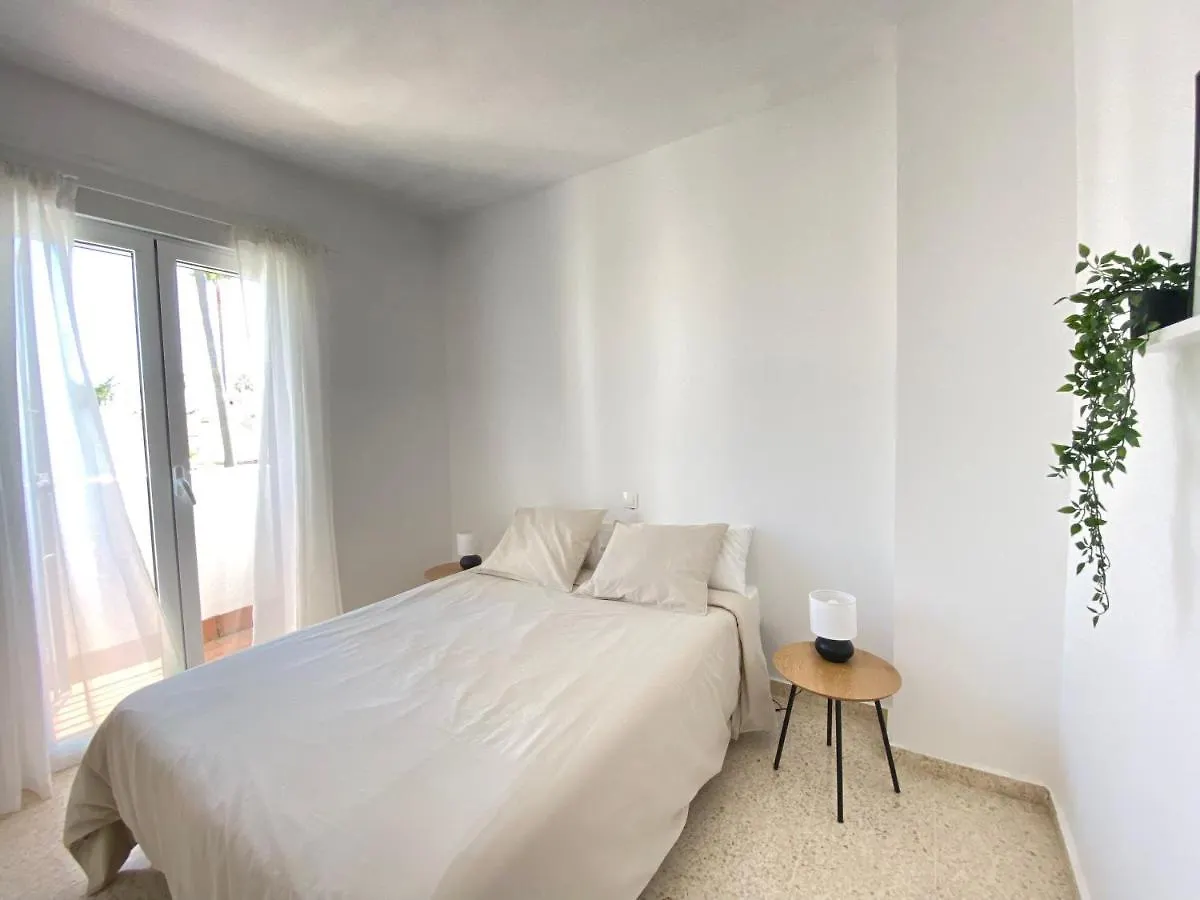 에스테포나 Townhouse W/Sea View & Garden 빌라 0*,